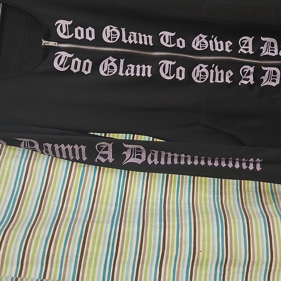 Womens zip up dress? jacket? To each their own - Picture 2 of 6